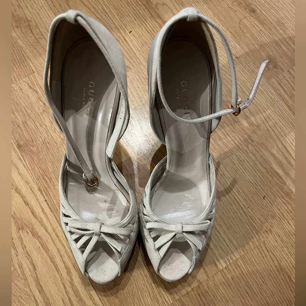Gucci Women's Cream Strappy Heels